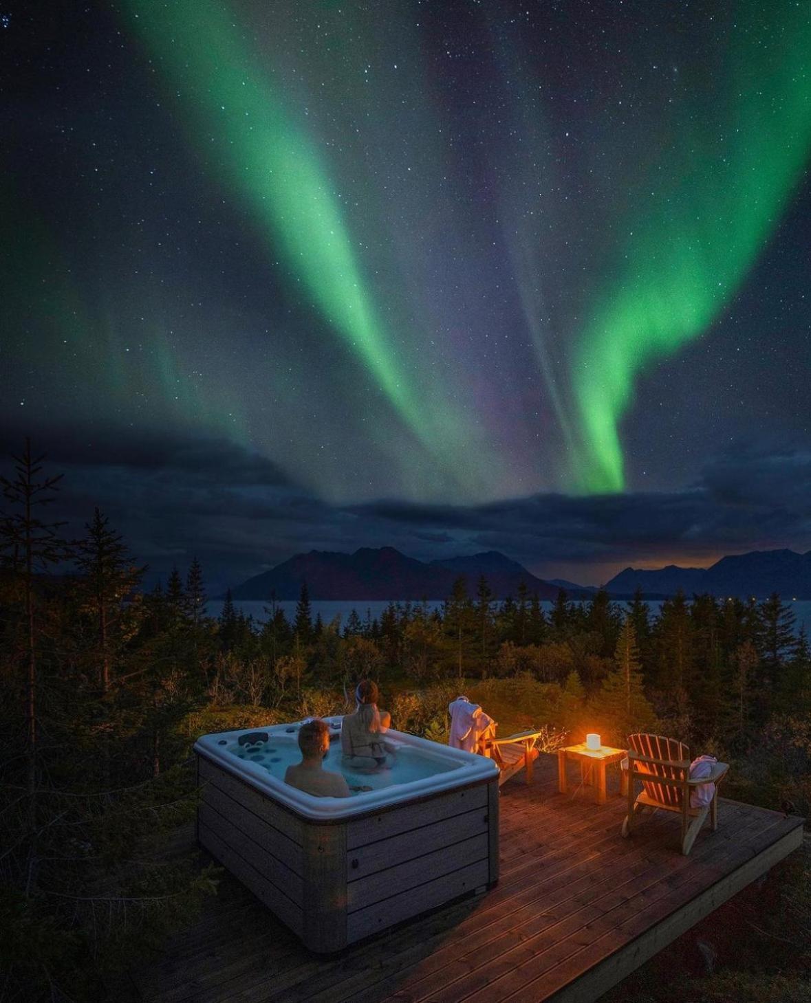 Wonderinn Arctic Utstrand ภายนอก รูปภาพ