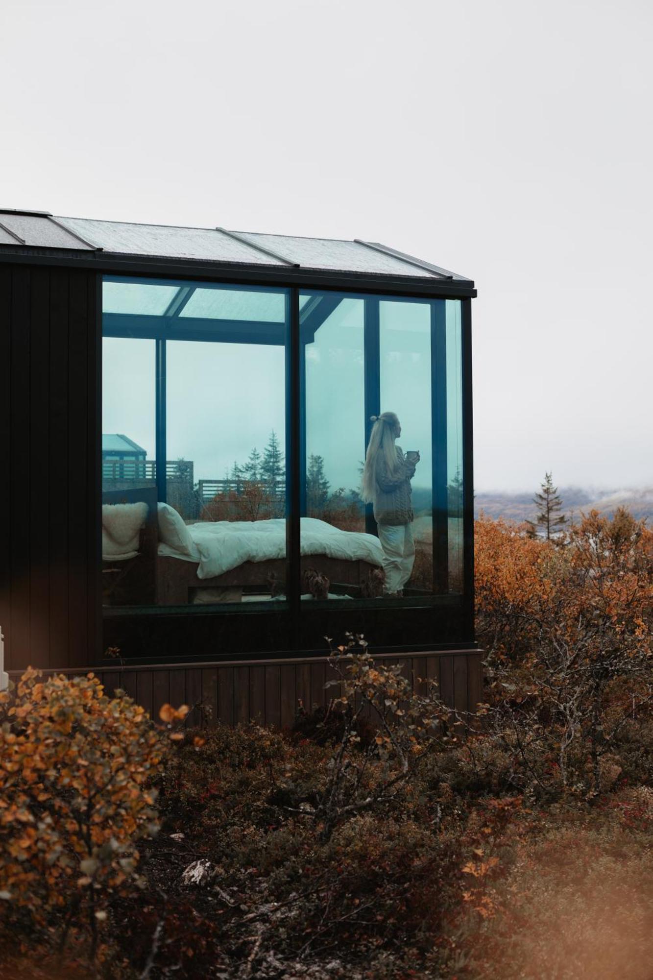 Wonderinn Arctic Utstrand ภายนอก รูปภาพ