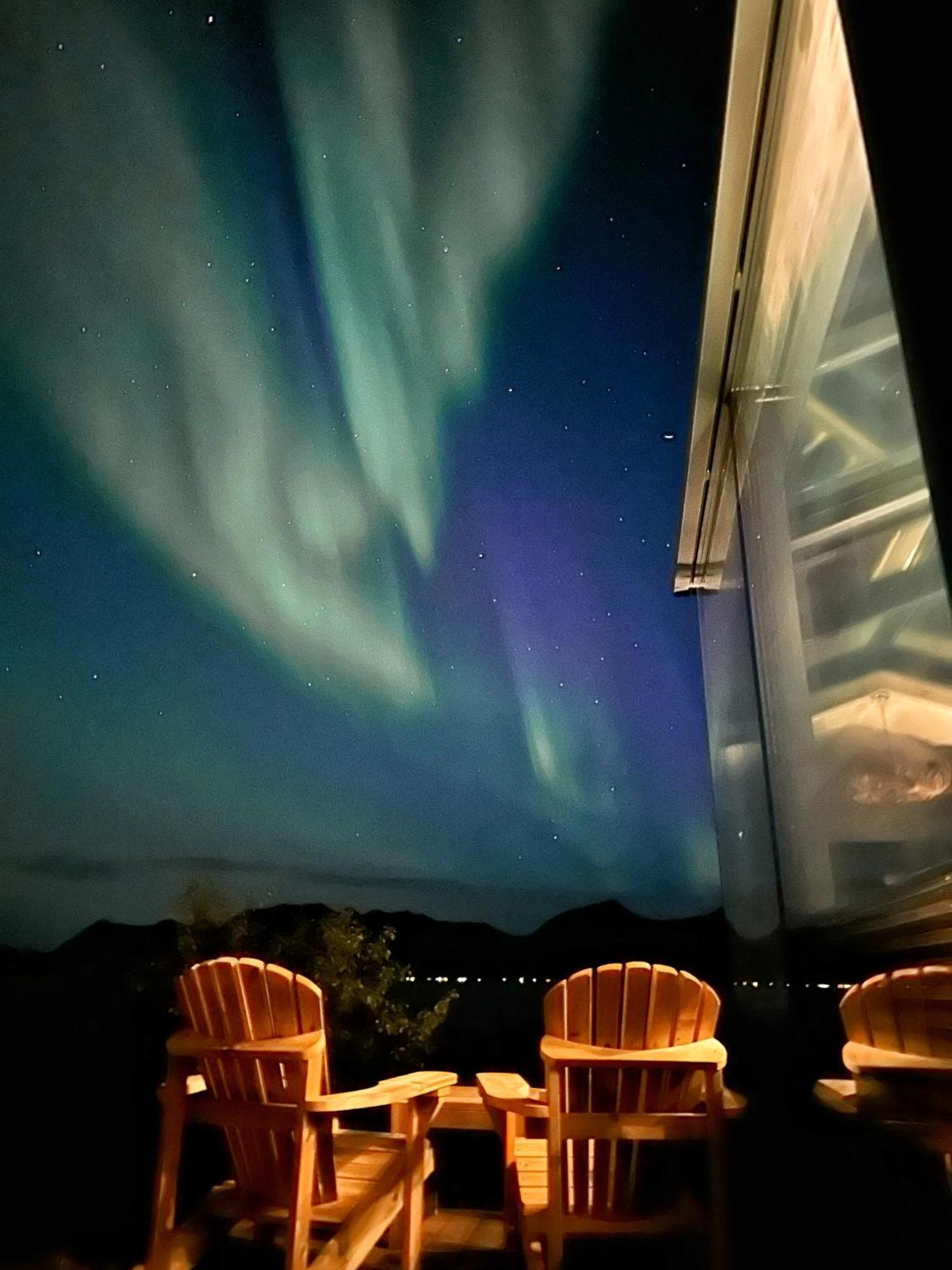 Wonderinn Arctic Utstrand ภายนอก รูปภาพ
